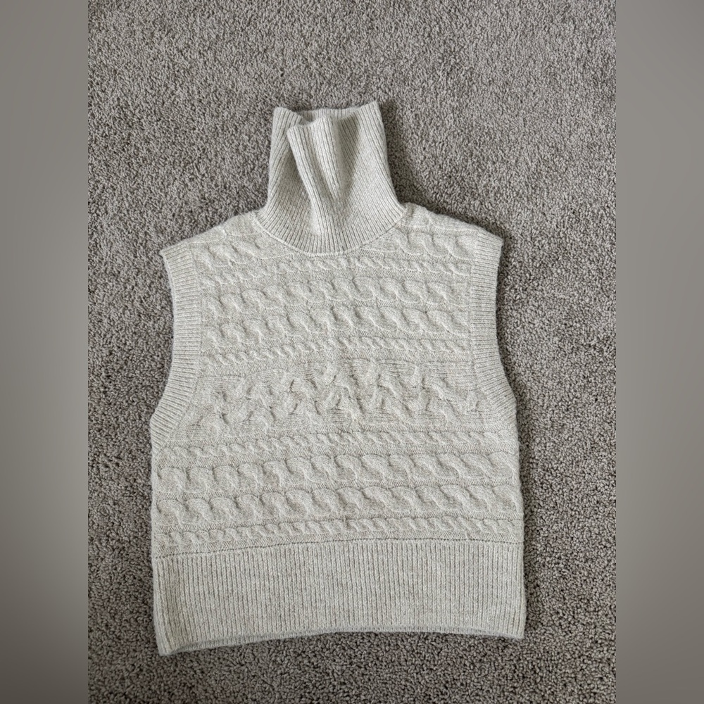 Old Navy Cream Turtleneck Sweater - Picture 3 of 8